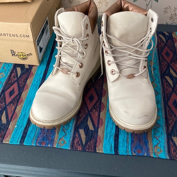 Women’s Timberland Boots - Picture 4 of 7